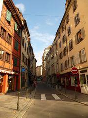 Vue sur rue des Serruriers (Strasbourg)