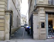 N° 3, rue du Temple Neuf: petit passage en impasse séparant les bâtiments n° 1-3, et n° 5-7, rue du Temple Neuf.