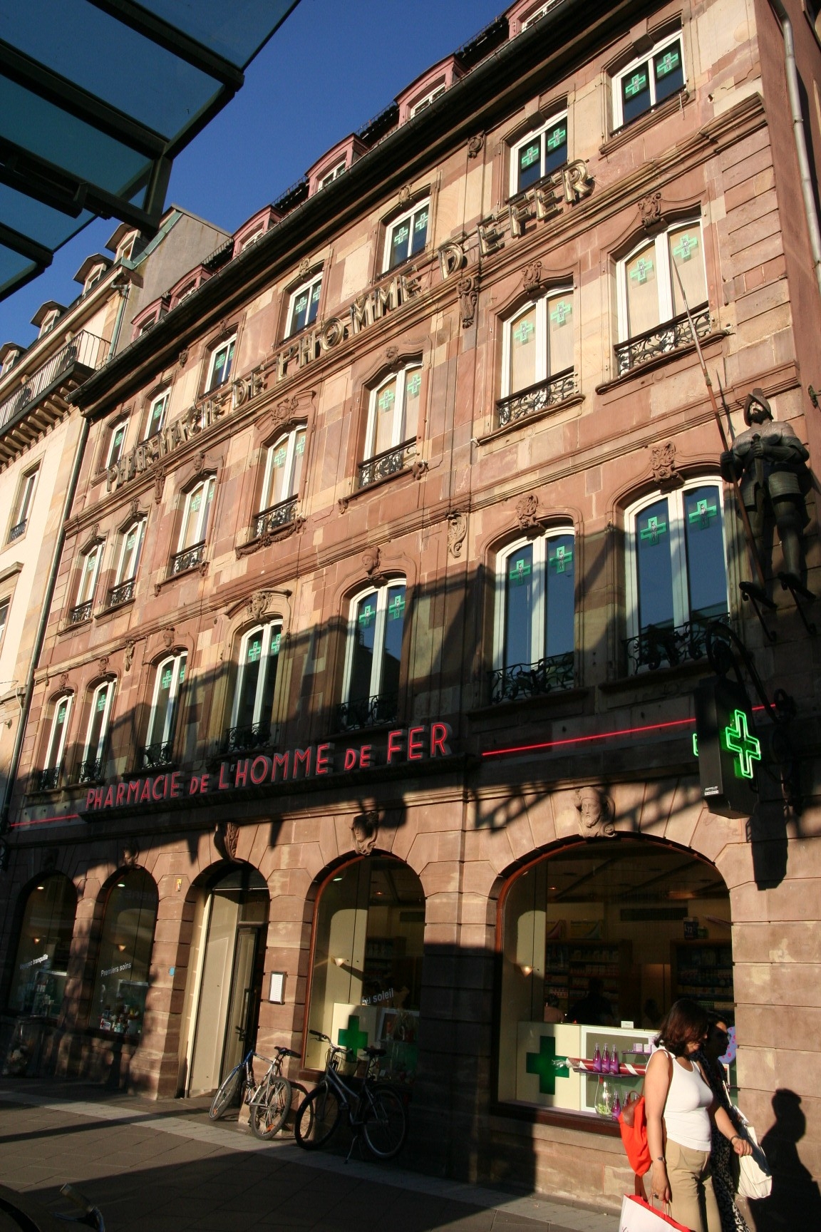 2 Place de l'Homme de Fer (Strasbourg) — Archi-Wiki