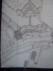 plan de situation du Palais Impérial sur les anciennes fortifications.