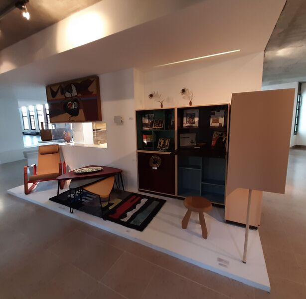 Fichier:Le Corbusier (meubles) 20221030 153808.jpg
