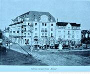 Les deux façades du grand Hôtel Bristol