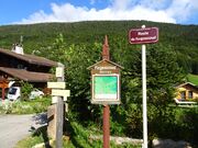 Panneaux de signalisation du hameau