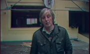 capture vidéo INA, interview de Michel Moretti dans le garage (1983)