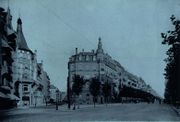 Vue du croisement de la rue Sellénick (à gauche) et de l'avenue des Vosges (à droite) en 1906. Pris depuis l'avenue des Vosges (Strasbourg)