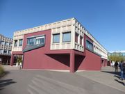 Lycée Le Corbusier (4).JPG