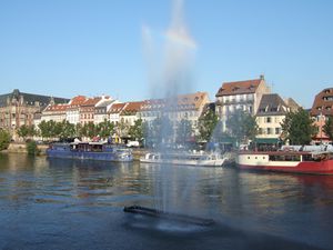 Quai des Pêcheurs Strasbourg 30463.jpg