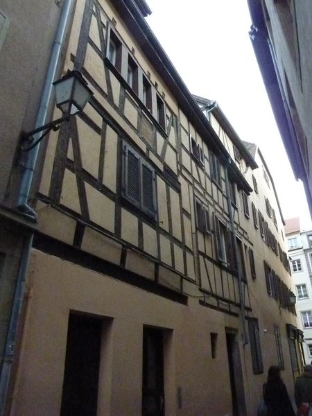 Fichier:2 rue des Aveugles Strasbourg 16471.jpg