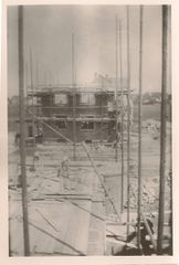 vers 1932, au premier plan chantier du 24 rue Gratien, la construction du 22 rue Gratien est au second plan