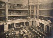 la grande salle de lecture dans son état d'origine, vers 1914
