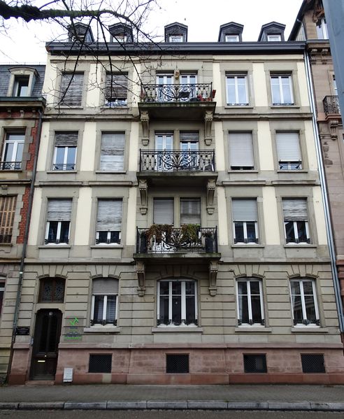 Fichier:28 boulevard du Président Poincaré, Strasbourg, façade sur rue.jpg
